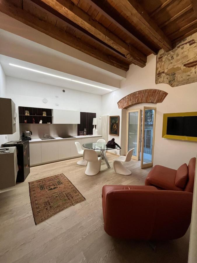 Juliet's Neighbours- Luxury Apartamento Verona