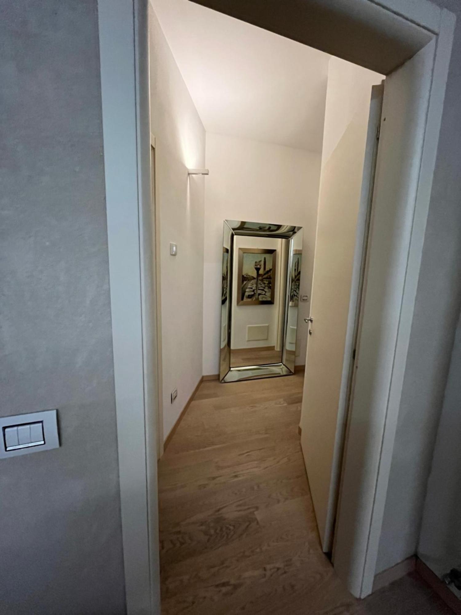 Juliet's Neighbours- Luxury Apartamento *