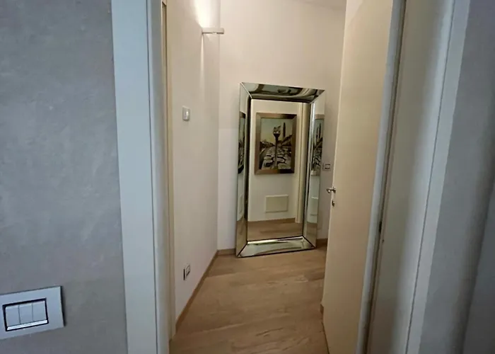 Juliet\'S Neighbours- Luxury Apartment